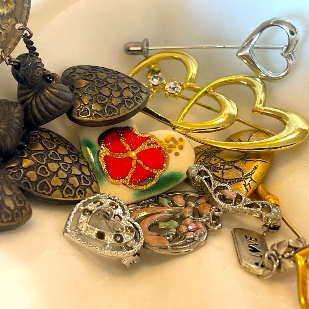 Vintage Heart Brooches Pin Lot Gold/Silver Toned Rhinestones